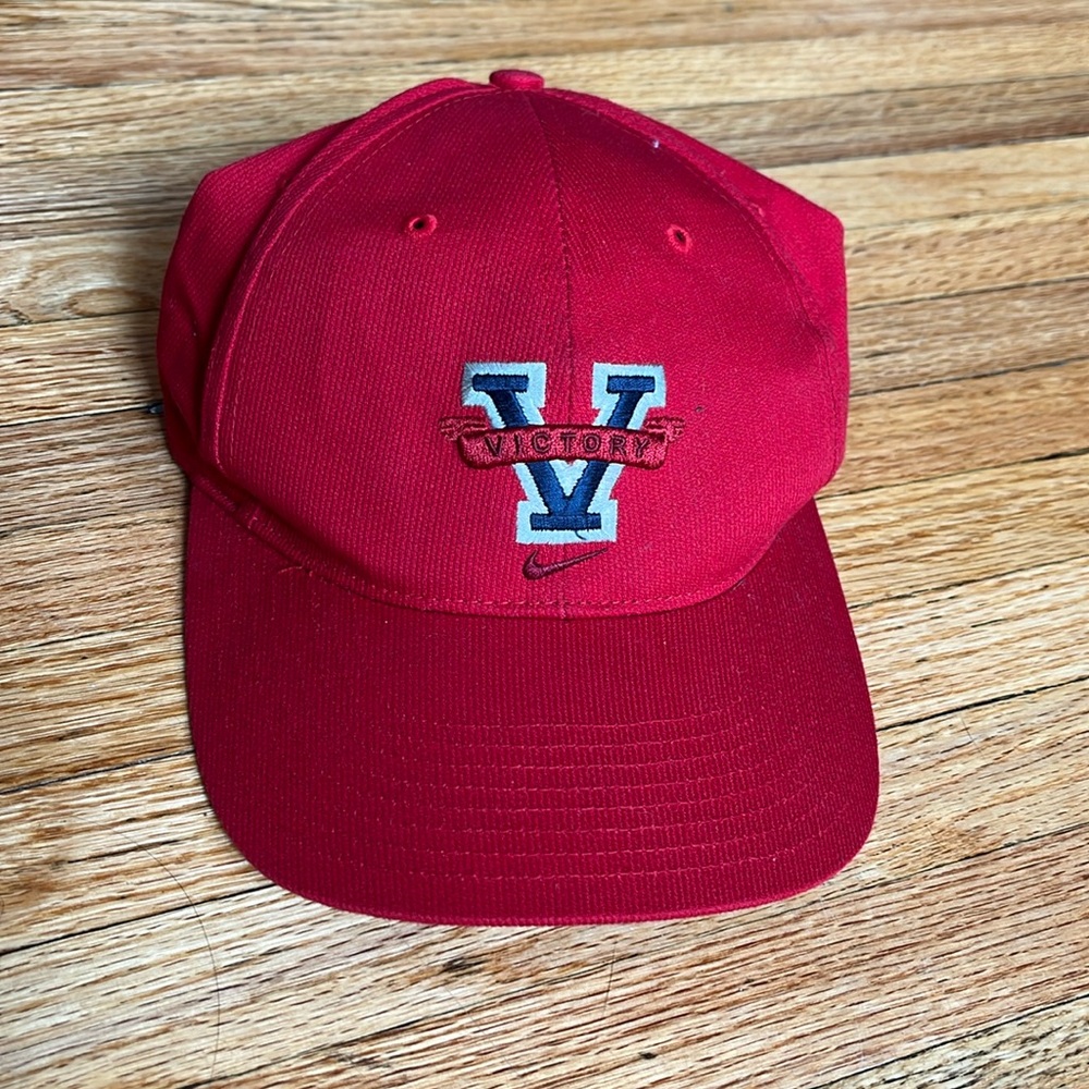 Vintage Nike Victory Strapback Hat / New With Tags / 2000s
